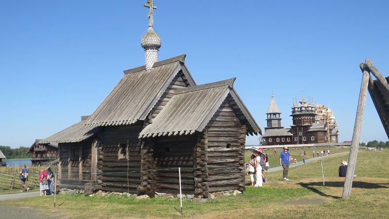 E (29) Church of the Ressurection of Lazarus (14th century) - Kizhi Island.JPG